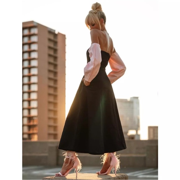 Elegant Off-Shoulder Black Dress - Picture 2 of 6